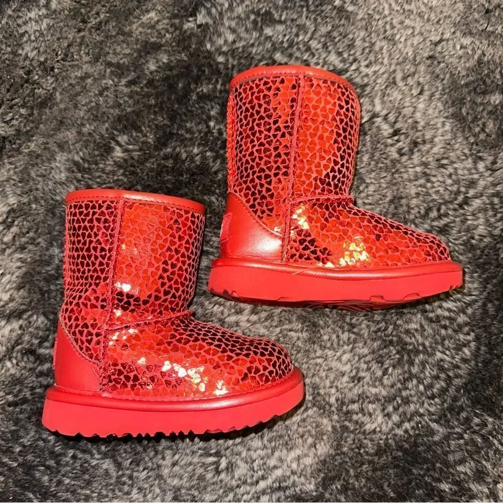 UGG Red Classic 2 Gel Hearts Boot Youth Sz 6 Girly Winter Valentines Indie Sweet